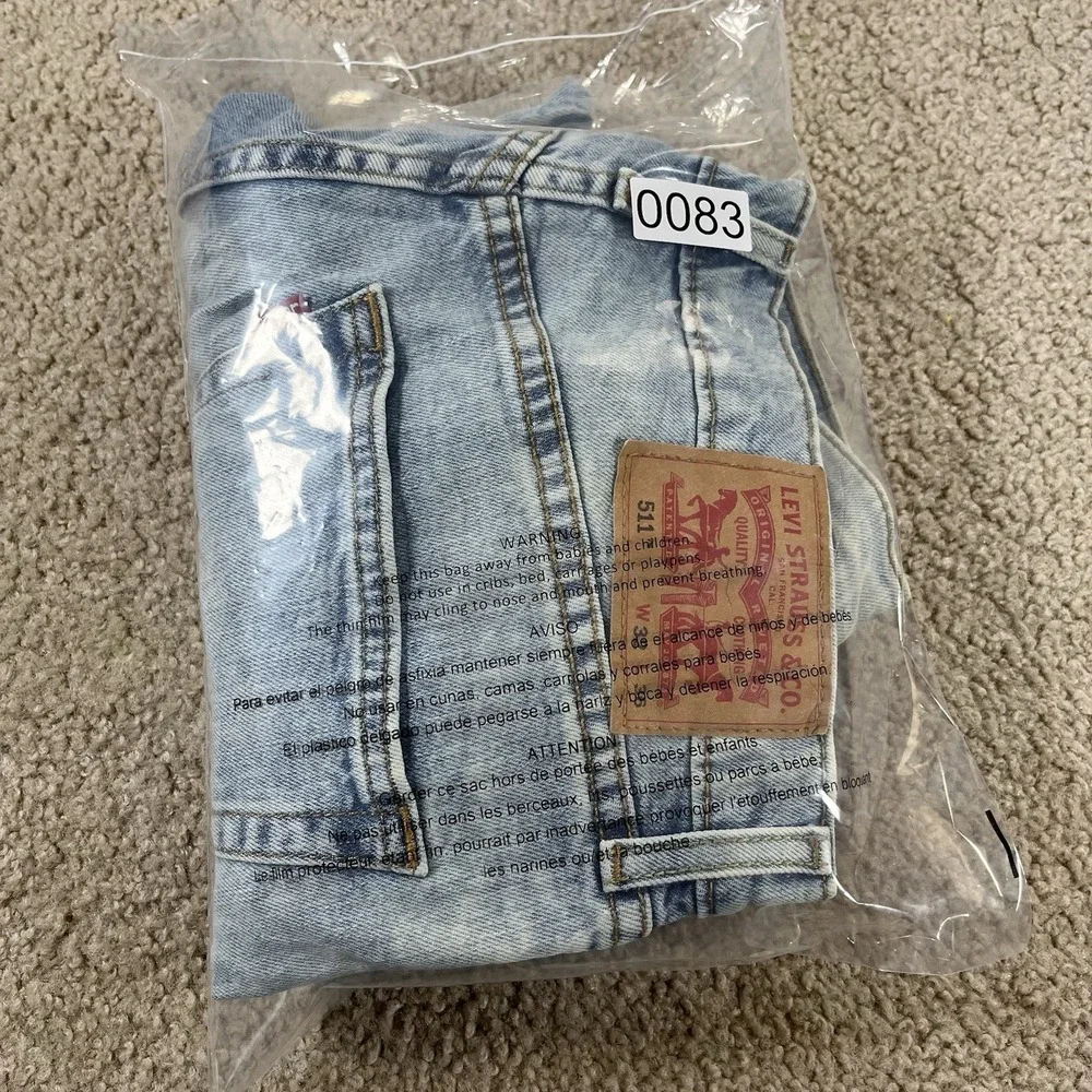 Levis me tags